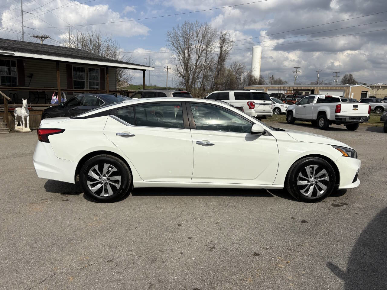 Used 2020 Nissan Altima 2.5 S image 2