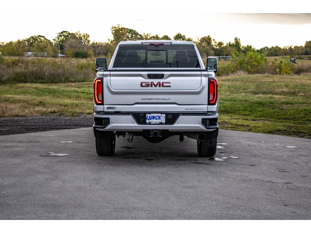 Used 2023 GMC Sierra 3500 Denali w/ Denali Ultimate Package image 3