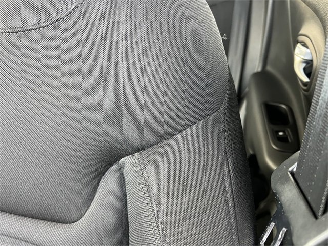 Certified 2022 Jeep Renegade Latitude w/ Convenience Group image 12