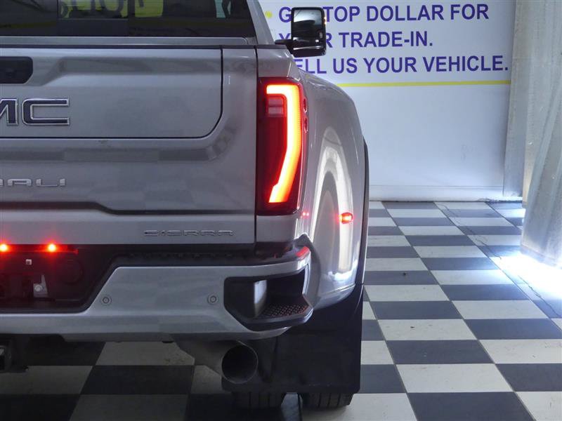 Used 2025 GMC Sierra 3500 Denali Ultimate AWD/4WD image 40