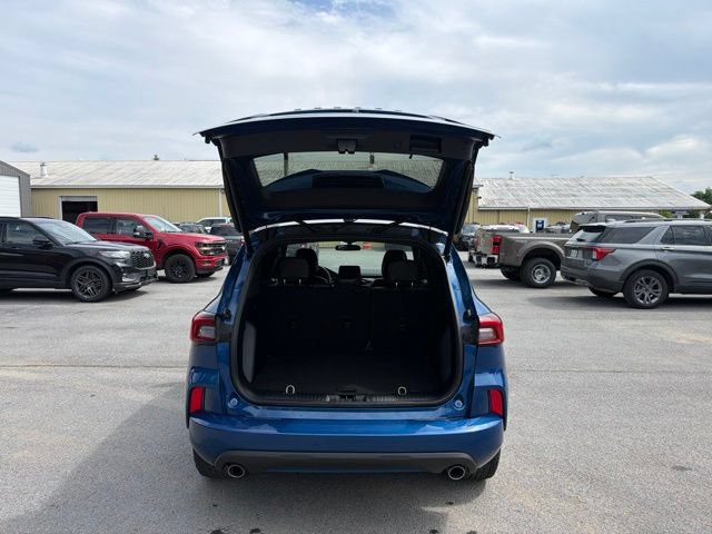 Used 2023 Ford Escape ST-Line Select AWD/4WD image 51