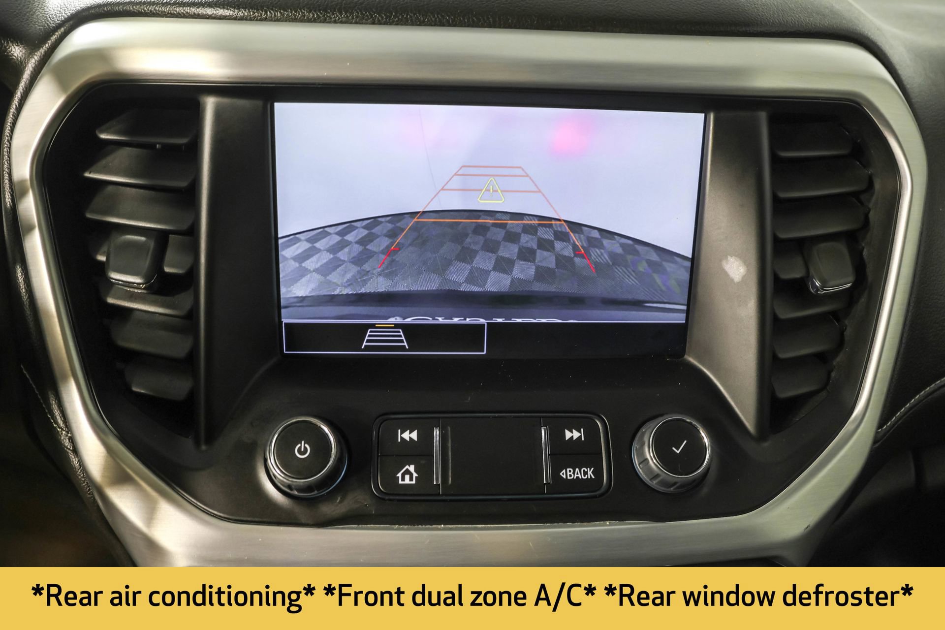 Used 2023 GMC Acadia SLE w/ LPO, Floor Liner Package image 9