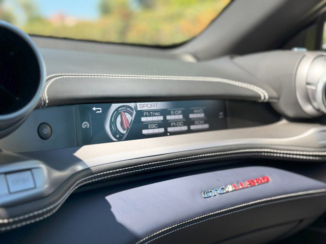 Used 2017 Ferrari GTC4Lusso image 20