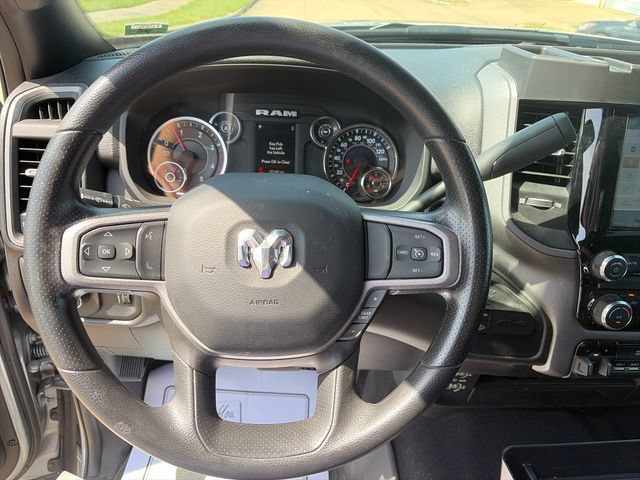 Used 2024 RAM 2500 Tradesman w/ Chrome Appearance Group AWD/4WD image 13