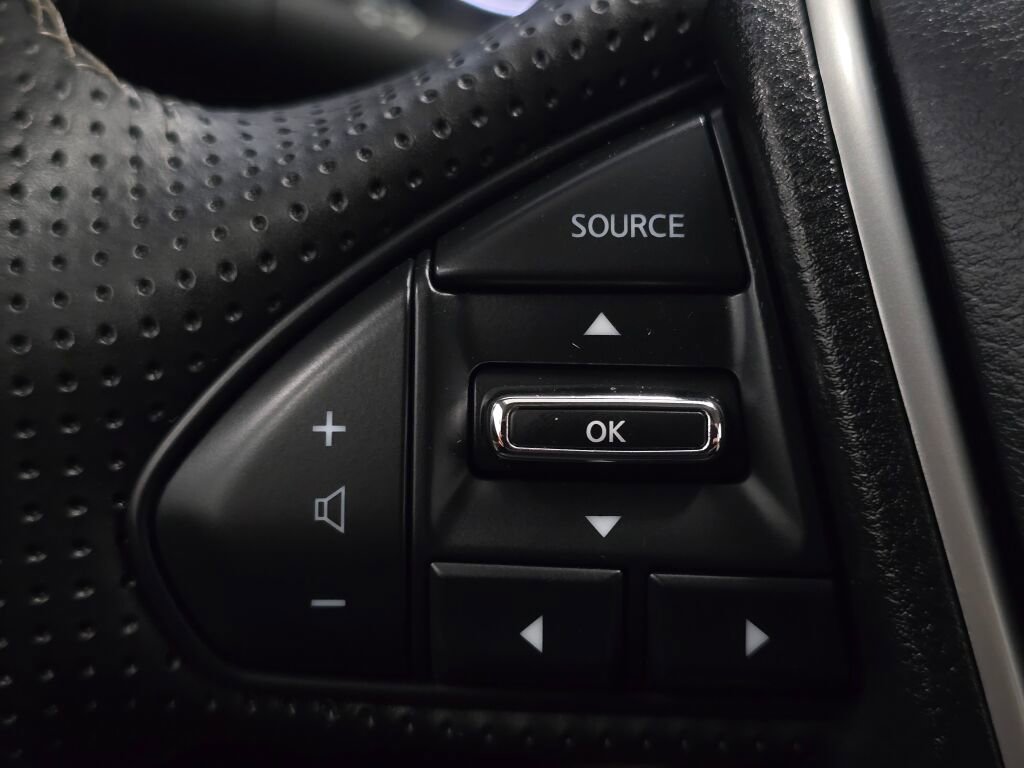 Used 2016 Nissan Maxima Platinum image 38