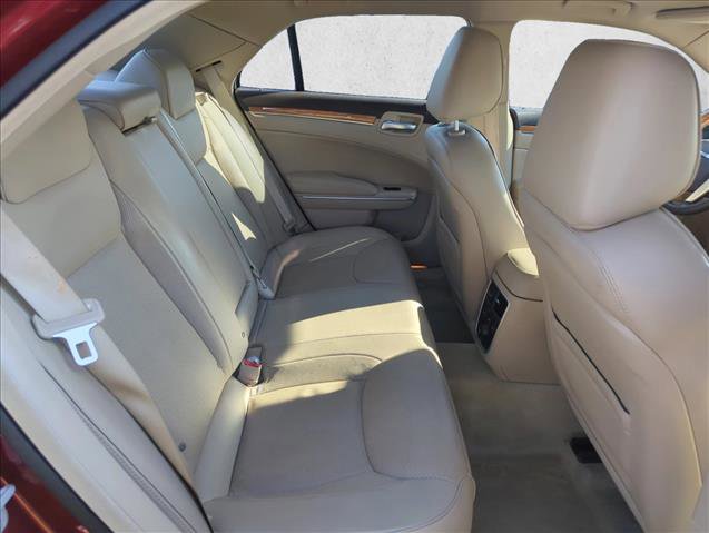 Used 2014 Chrysler 300 C image 27