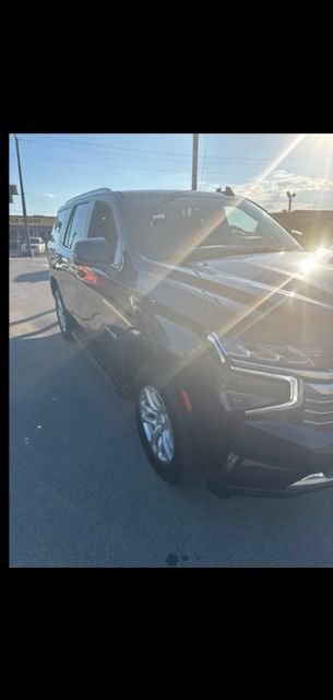 Used 2023 Chevrolet Tahoe LT w/ Luxury Package AWD/4WD image 19
