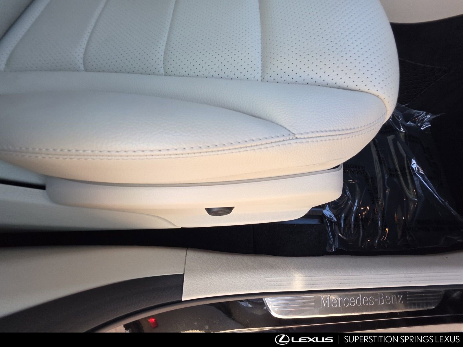 Used 2019 Mercedes-Benz GLC 300 4MATIC image 30