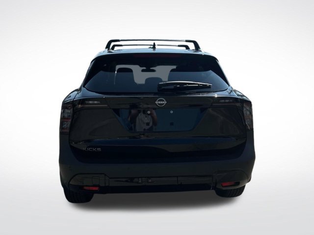 New 2027 Nissan Kicks SR FWD image 8