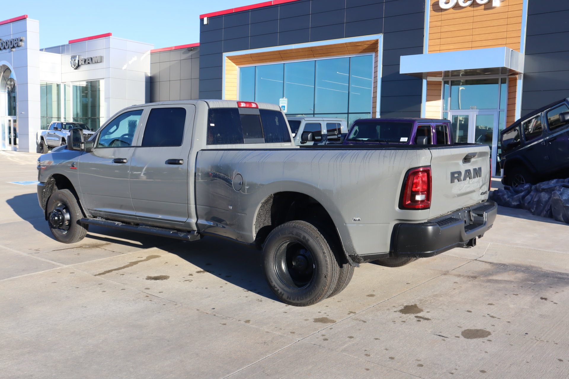 New 2027 RAM 3500 Tradesman AWD/4WD image 22