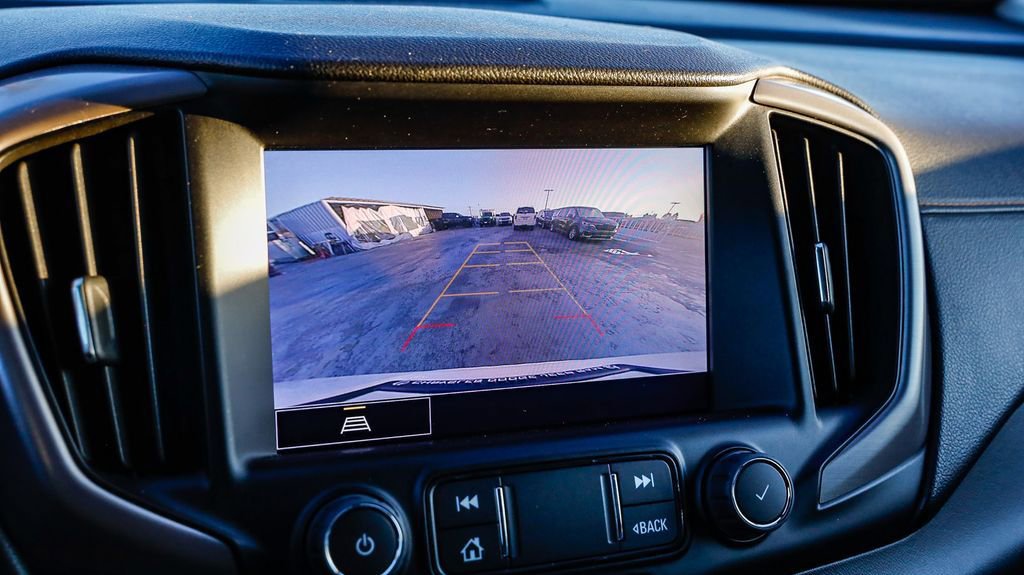 Used 2023 GMC Terrain AT4 image 28