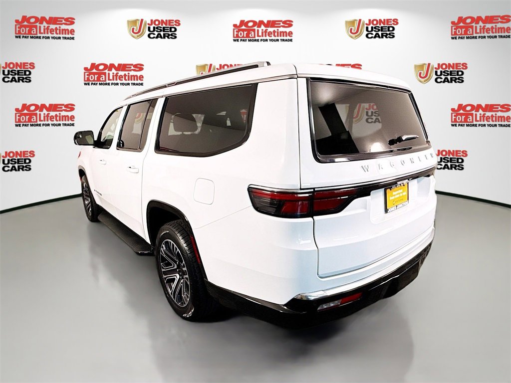 Used 2024 Jeep Wagoneer L Series II w/ Flexible Seating Group image 2