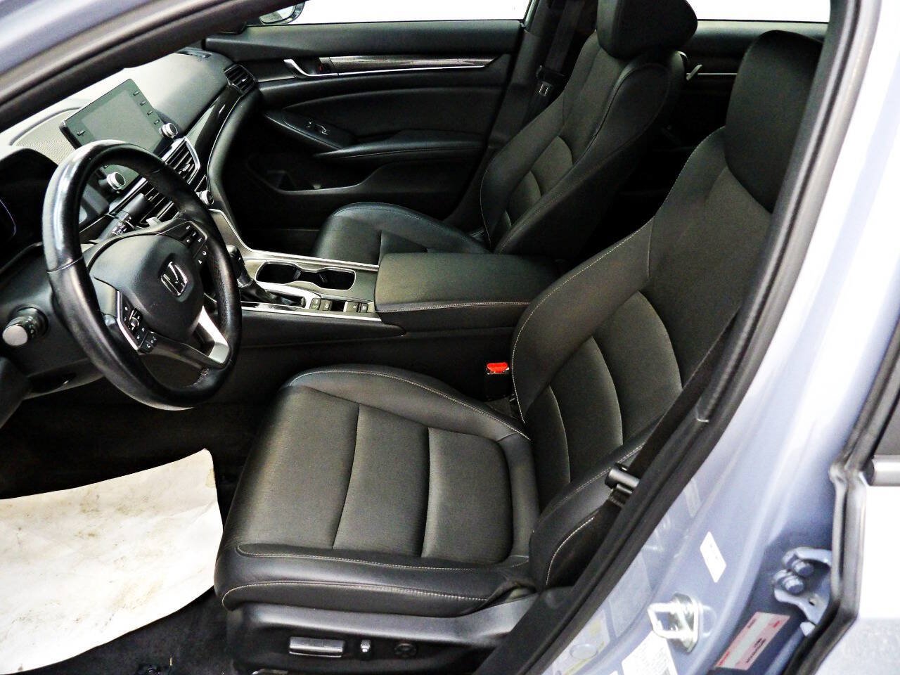 Used 2022 Honda Accord Sport image 8
