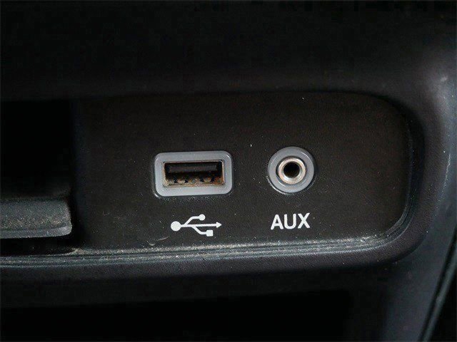 Used 2017 Chrysler Pacifica Limited image 23