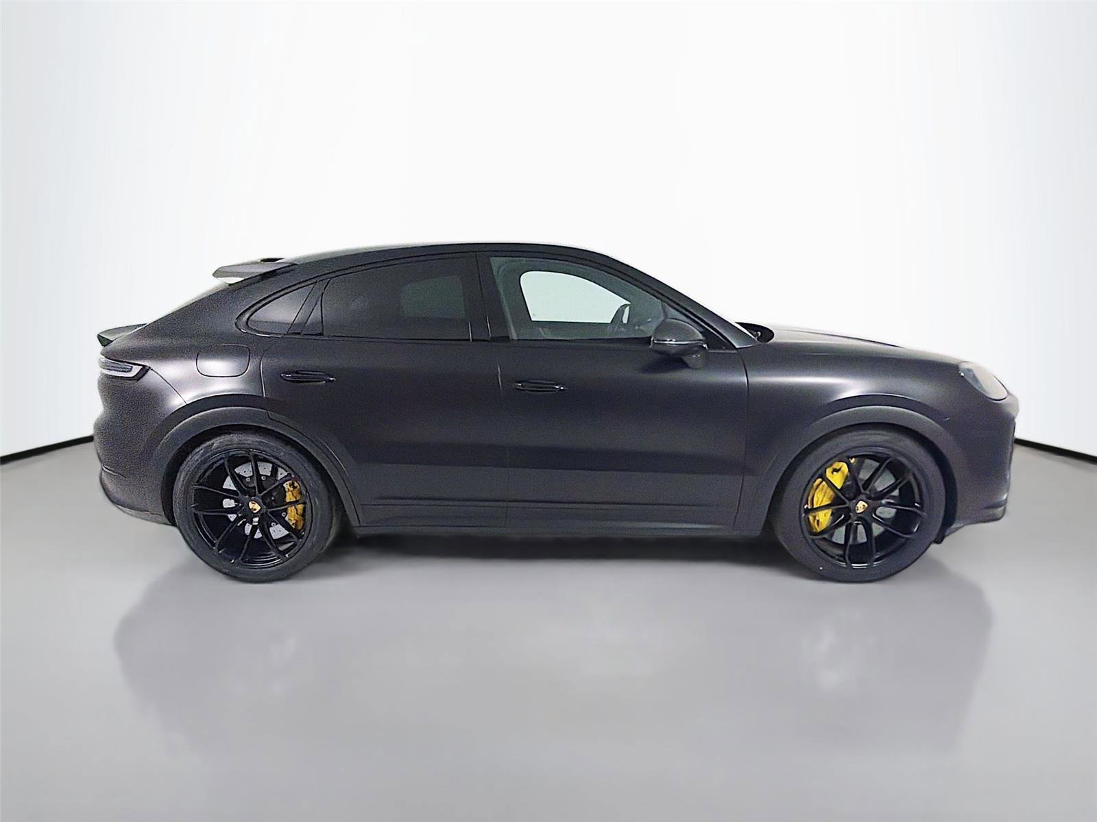 Certified 2024 Porsche Cayenne Turbo GT AWD/4WD image 28