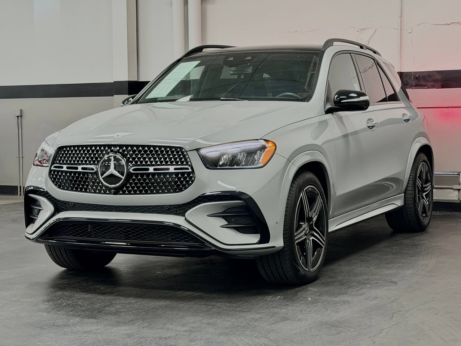 Used 2025 Mercedes-Benz GLE 450 4MATIC image 7