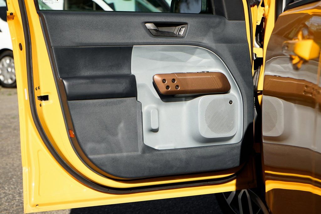 Used 2023 Ford Maverick Lariat w/ Lariat Luxury Package image 14