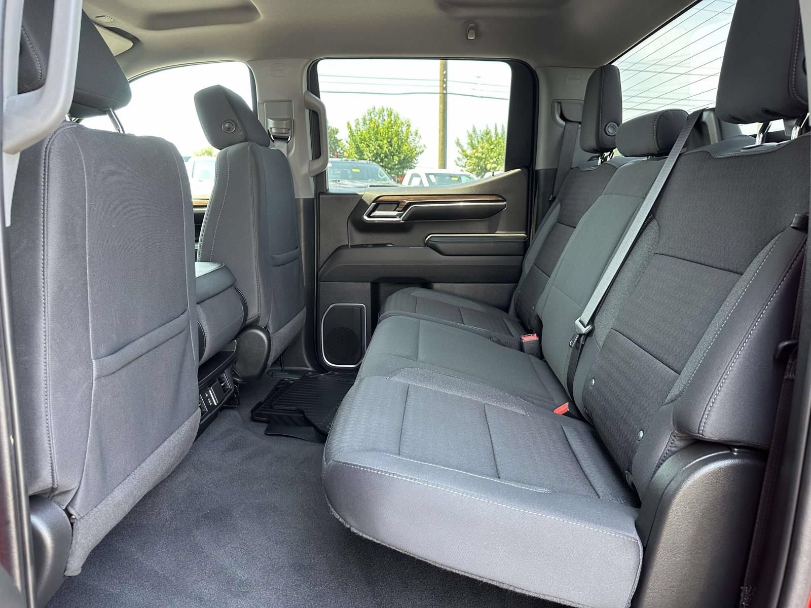 Certified 2023 Chevrolet Silverado 1500 LT AWD/4WD image 25