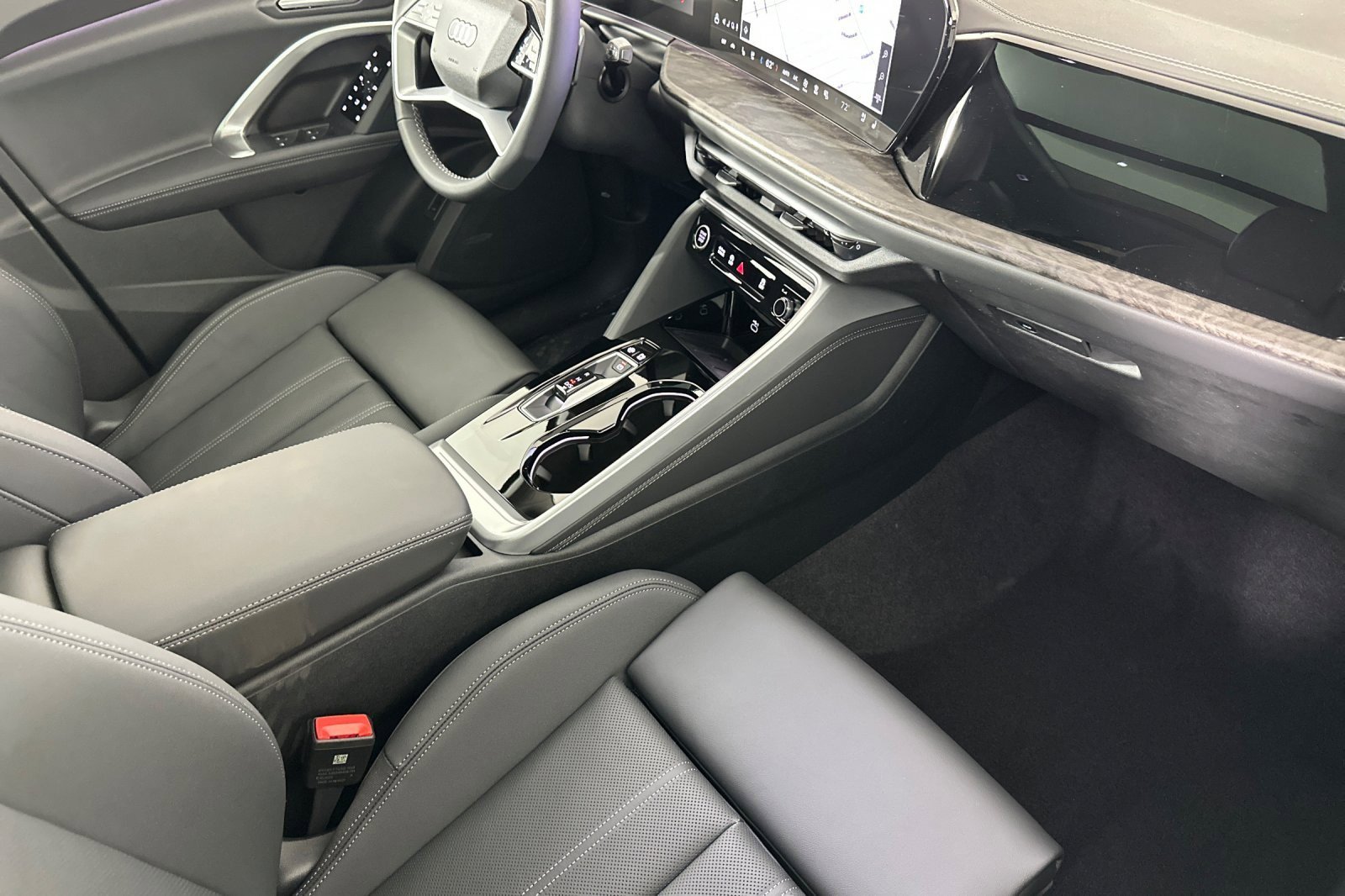 New 2025 Audi Q5 Premium Plus image 15