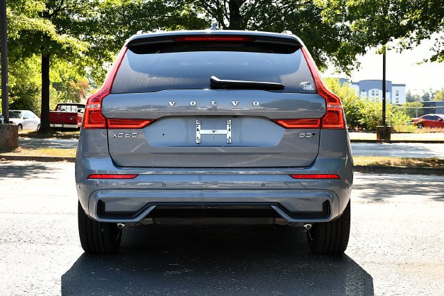 Certified 2024 Volvo XC60 B5 Plus w/ Protection Package Premier AWD/4WD image 6