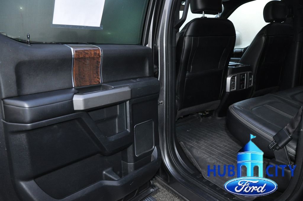 Used 2015 Ford F150 Platinum w/ Equipment Group 701A Luxury image 12