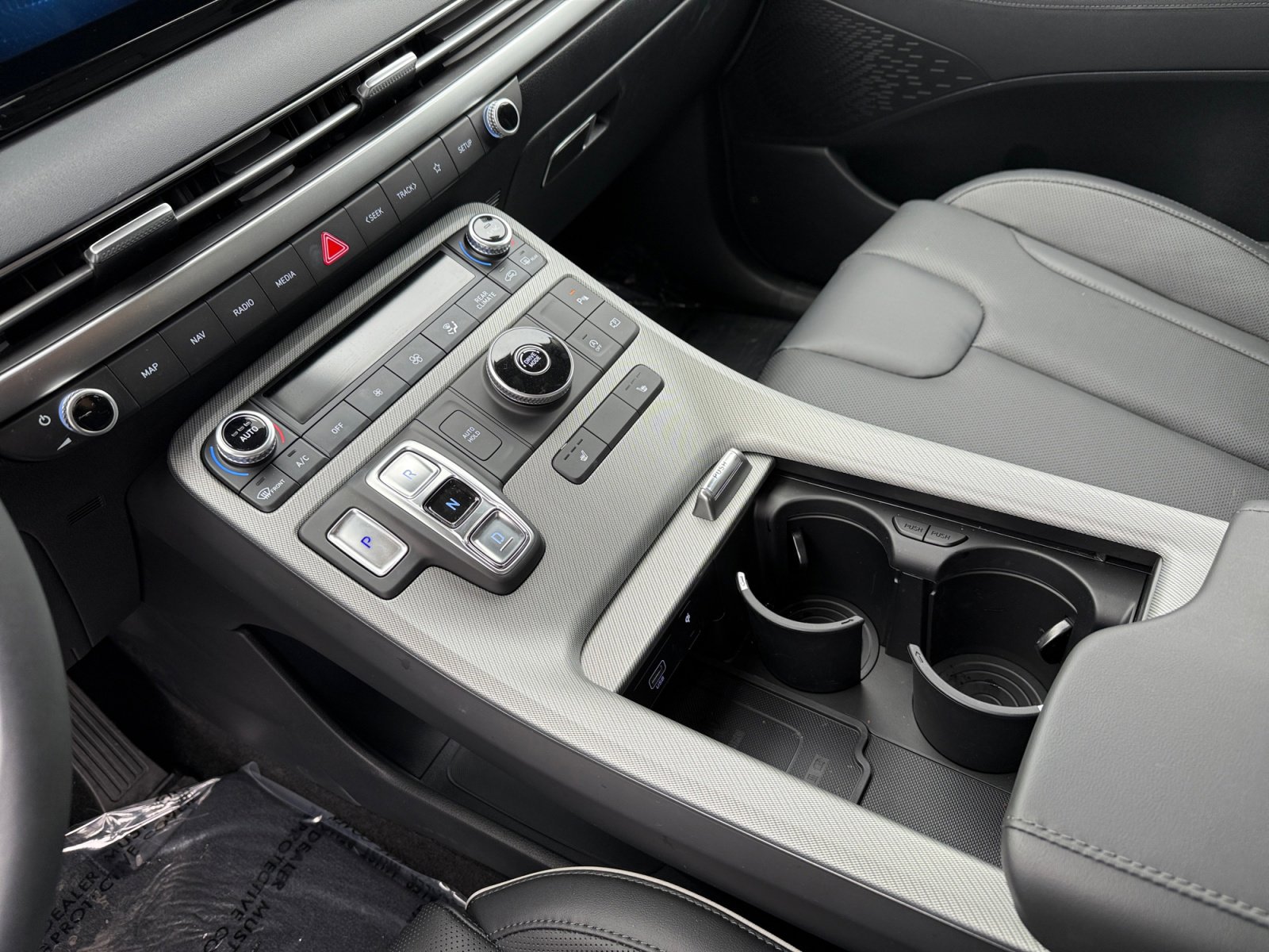 Used 2025 Hyundai Palisade XRT image 13