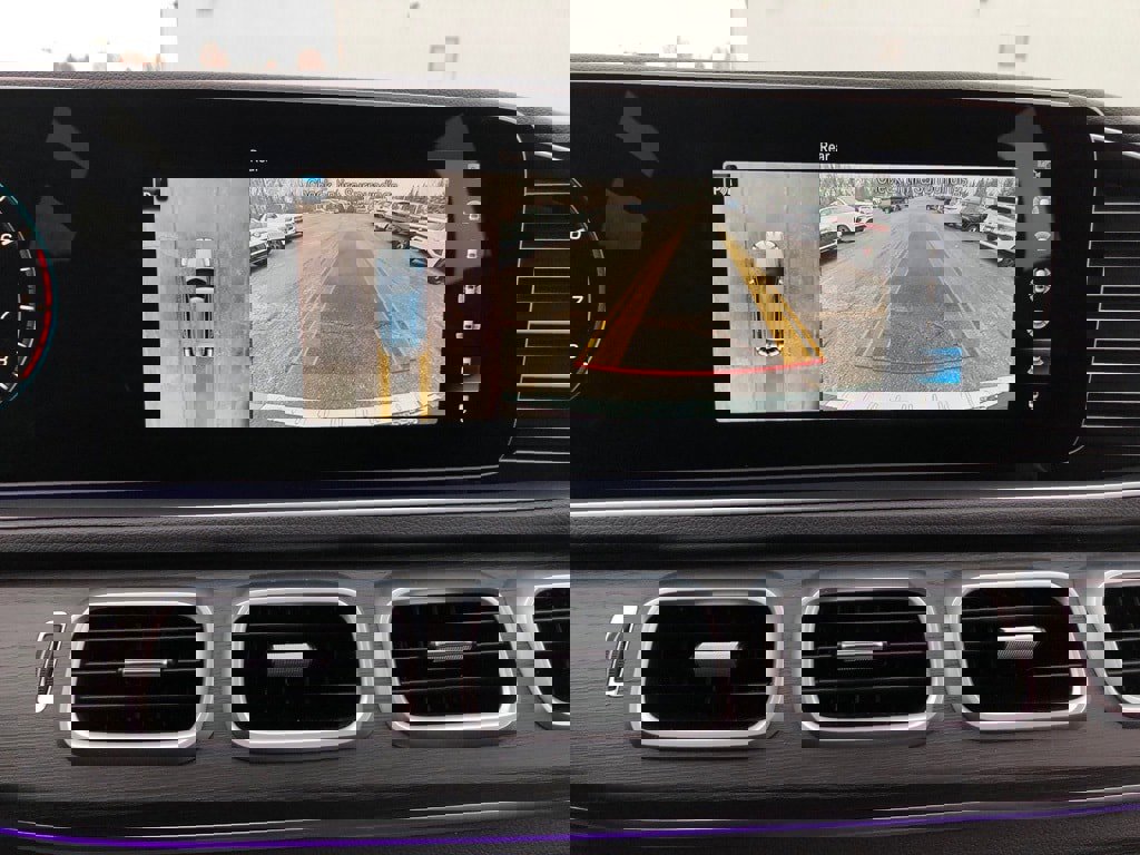 Used 2022 Mercedes-Benz GLE 350 4MATIC w/ Premium Package image 30