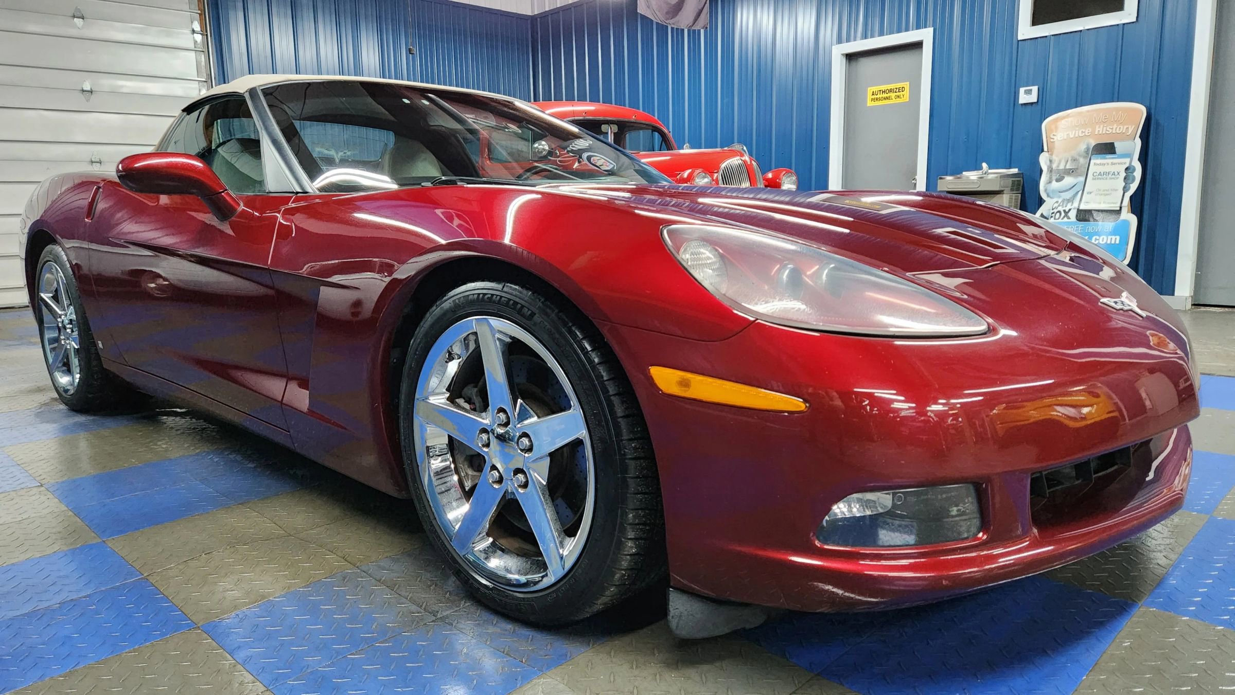 Used 2007 Chevrolet Corvette Convertible w/ Preferred Equipment Group image 3