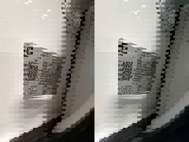 Used 2019 GMC Acadia SLT image 29