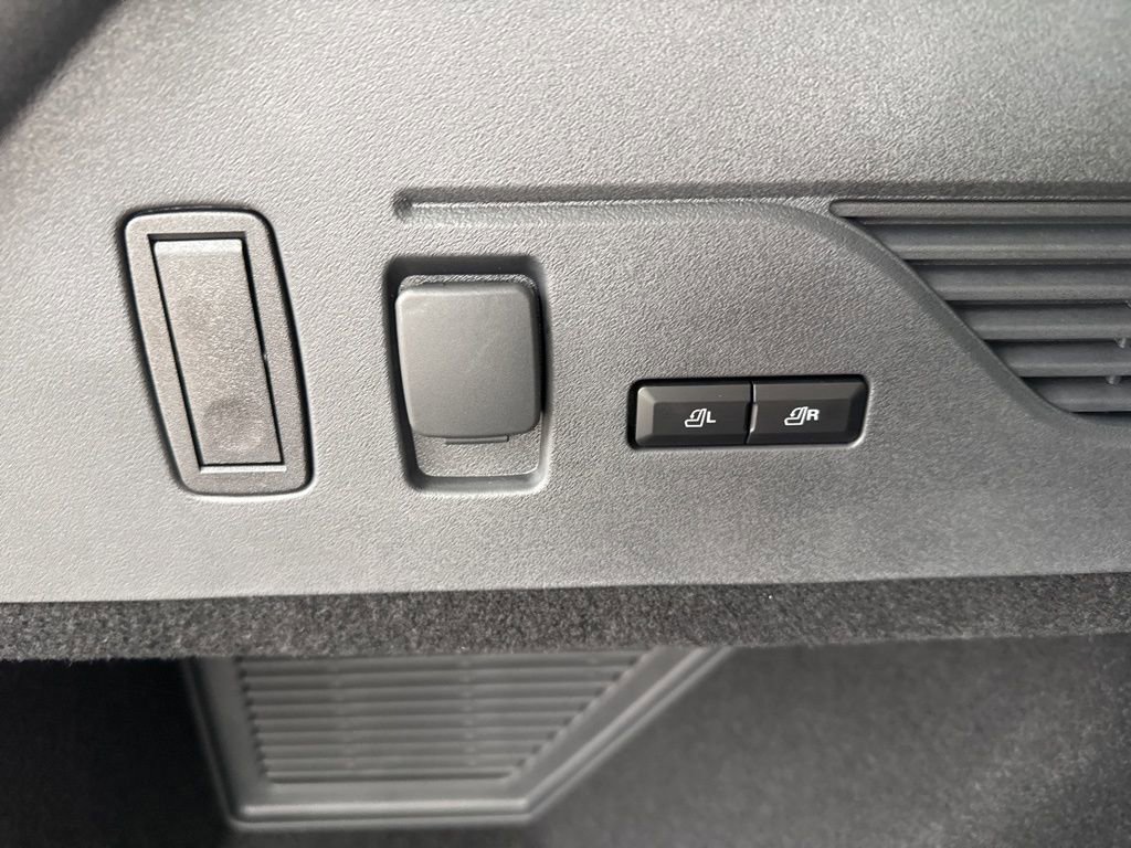 New 2025 Lincoln Nautilus Reserve image 23