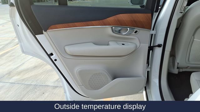 Certified 2021 Volvo XC90 T6 Momentum w/ Climate Package image 18