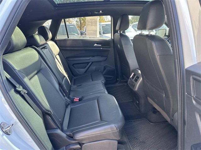 Used 2020 Volkswagen Atlas Cross Sport SE w/ Panoramic Sunroof Package image 11