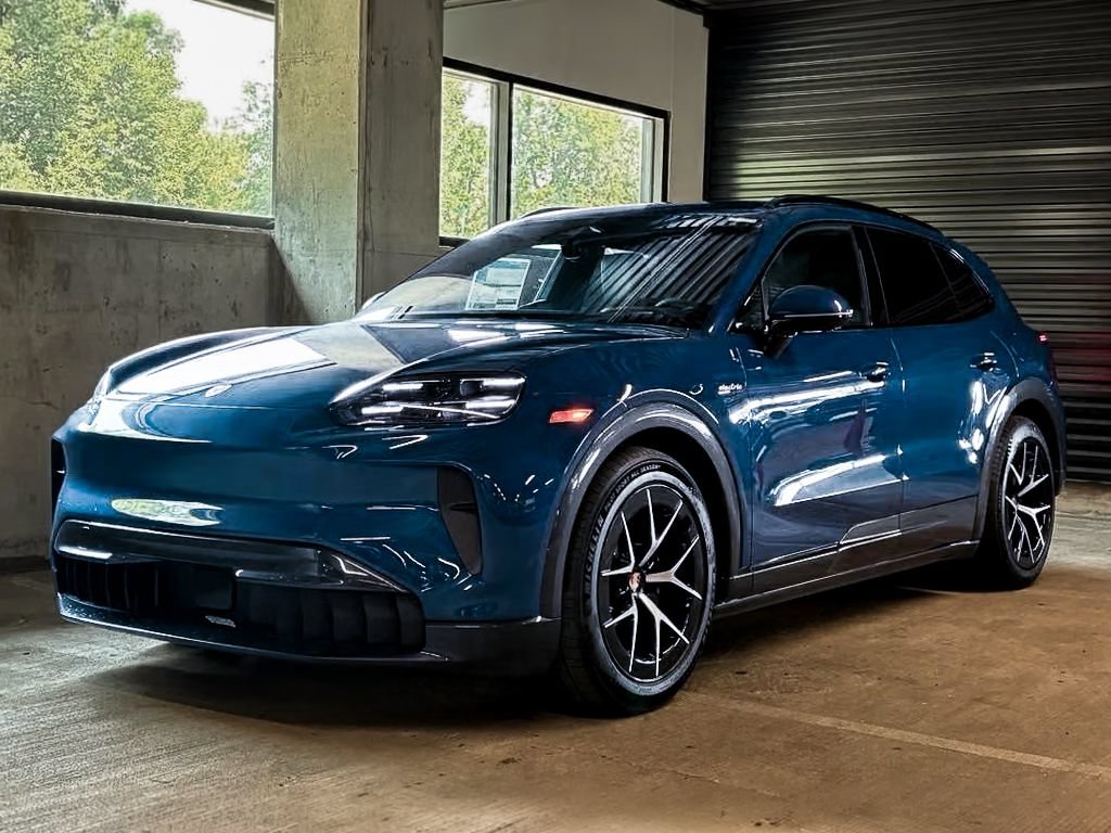 New 2026 Porsche Cayenne Electric AWD/4WD image 1