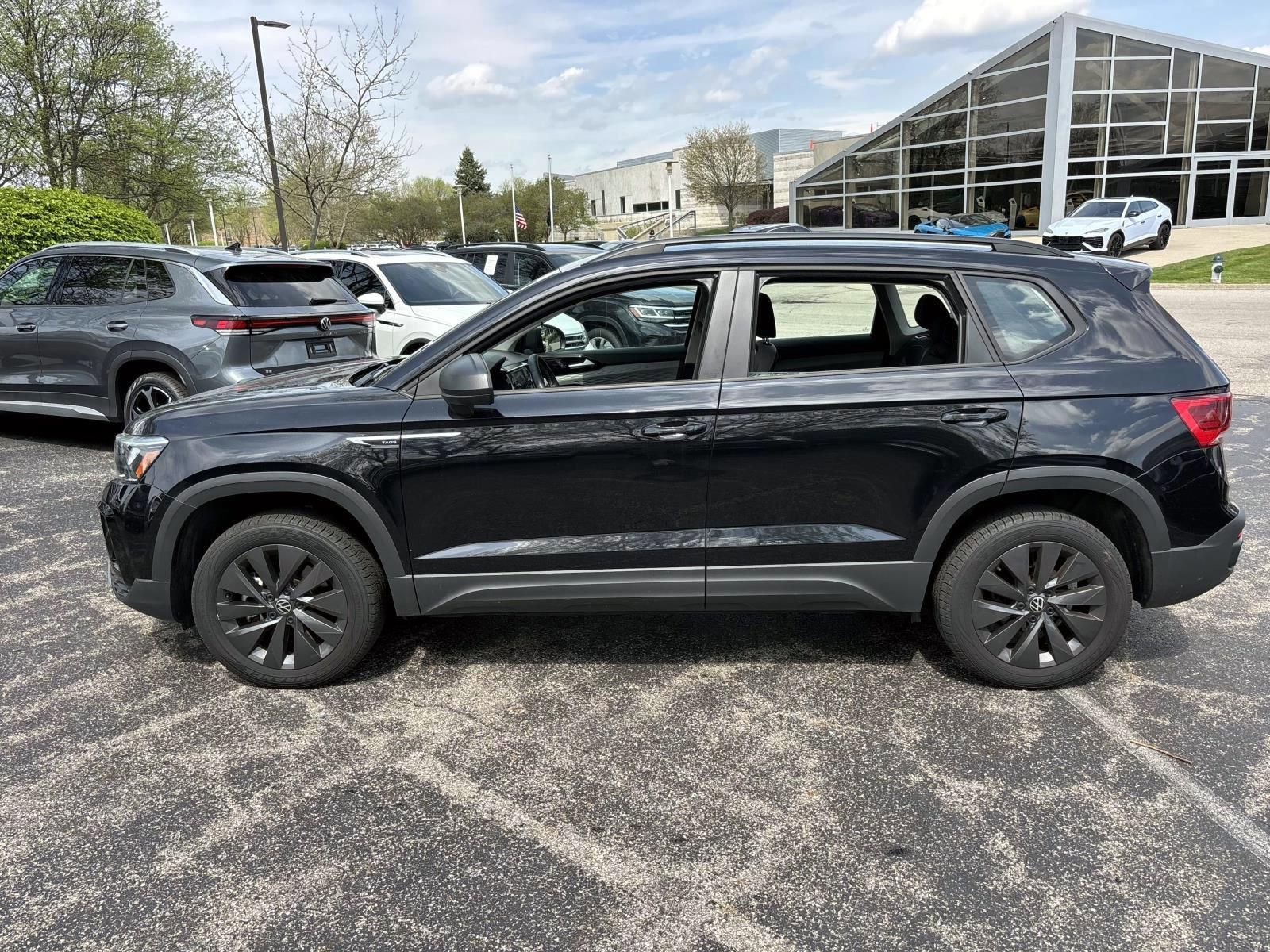 Used 2023 Volkswagen Taos S FWD image 7