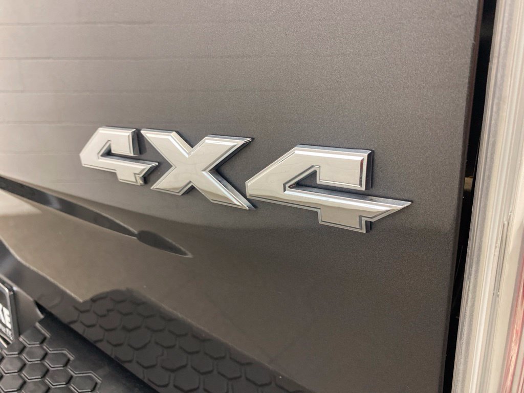 Used 2017 RAM 1500 Laramie AWD/4WD image 14