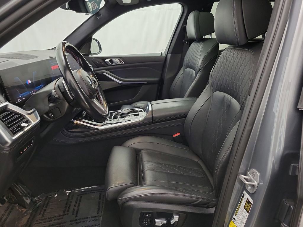 Used 2024 BMW X7 M60i w/ Executive Package image 8
