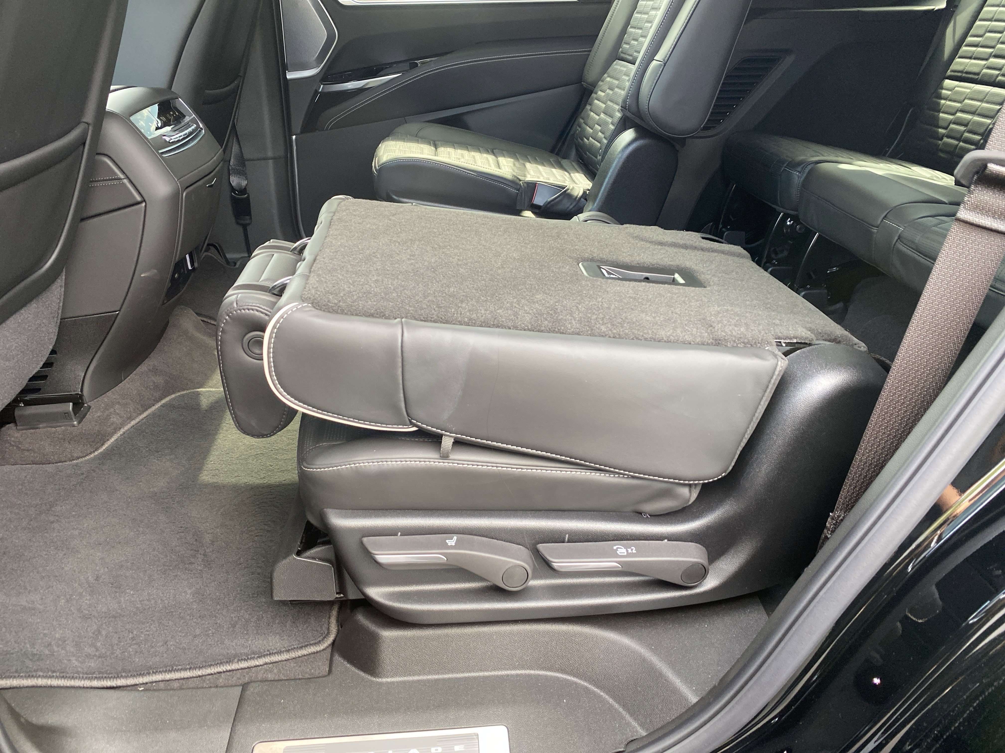 Used 2026 Cadillac Escalade V AWD/4WD image 43