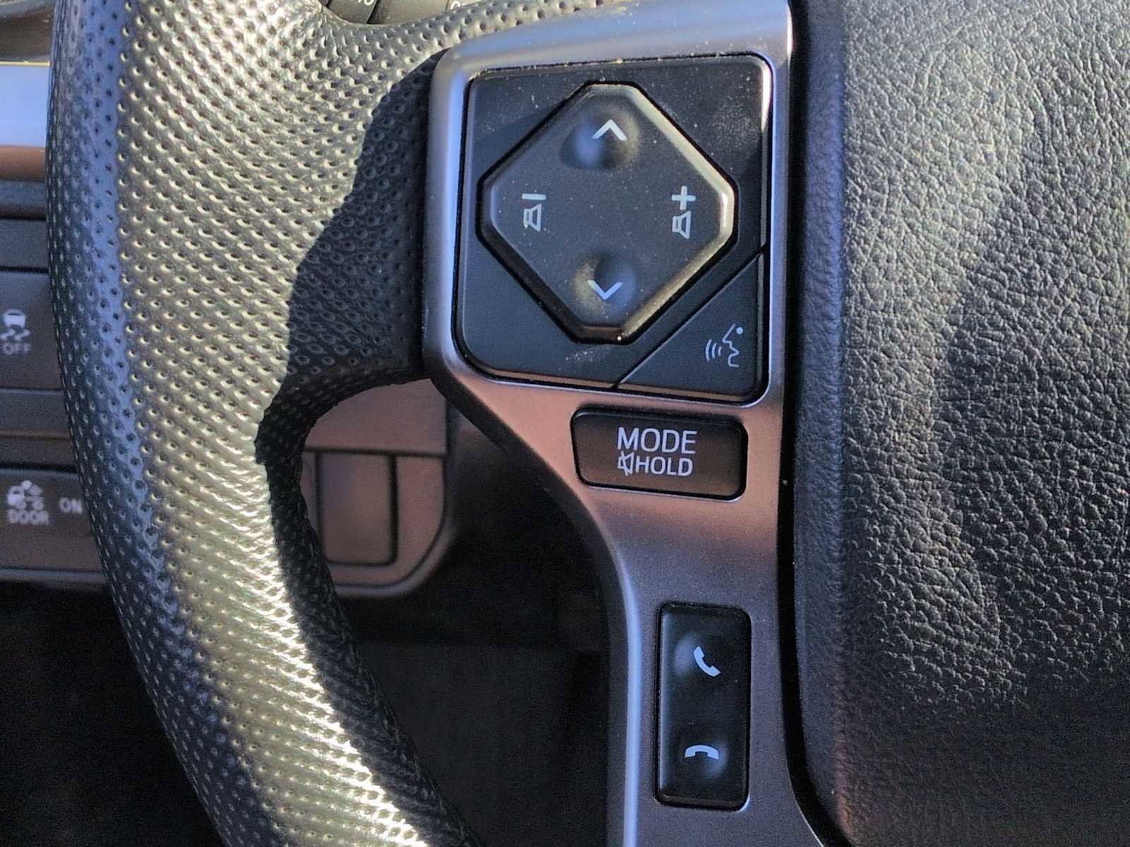 Used 2022 Toyota Tacoma 4x4 Double Cab image 10