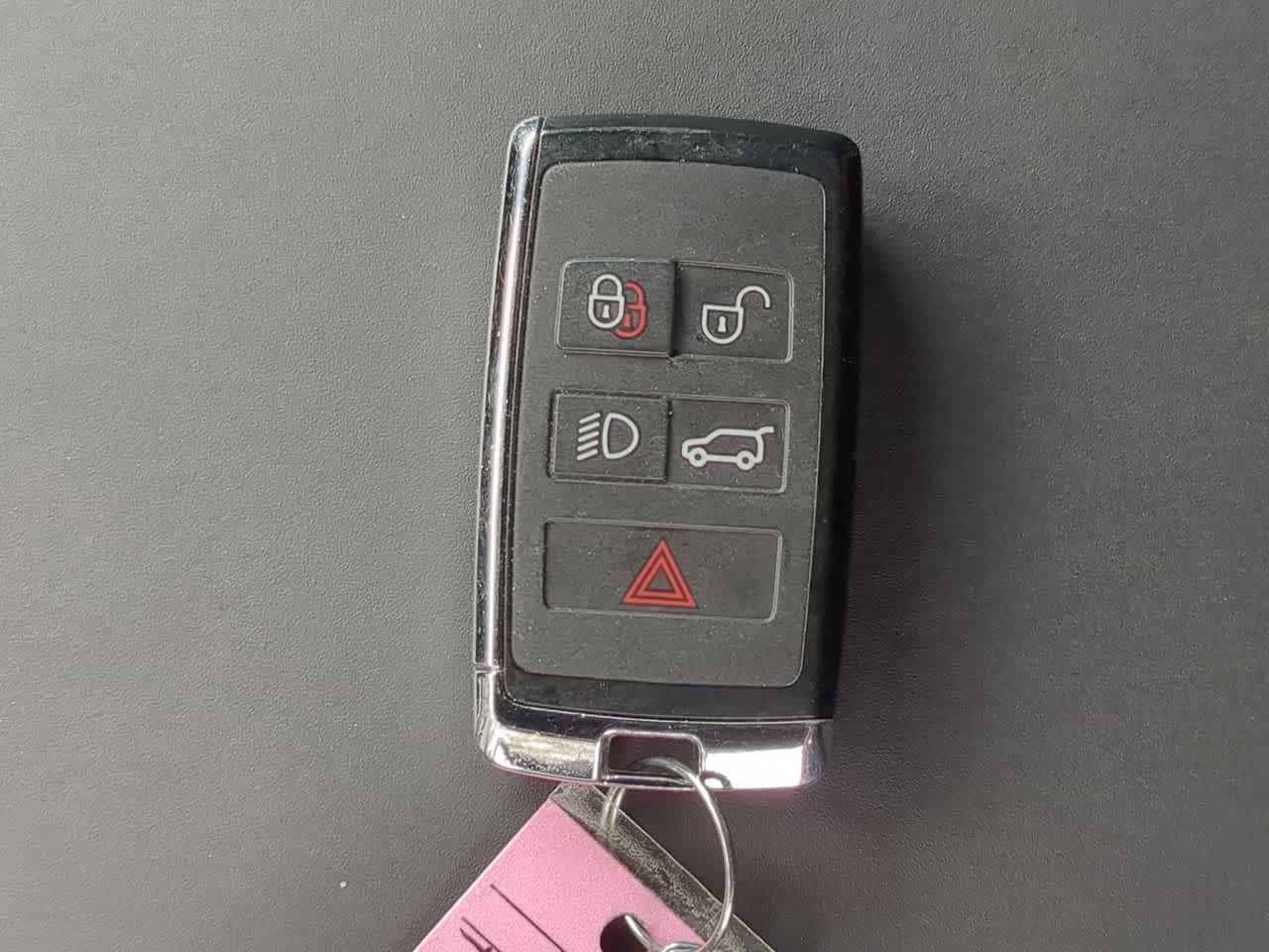 Used 2025 Land Rover Defender 110 S AWD/4WD image 37