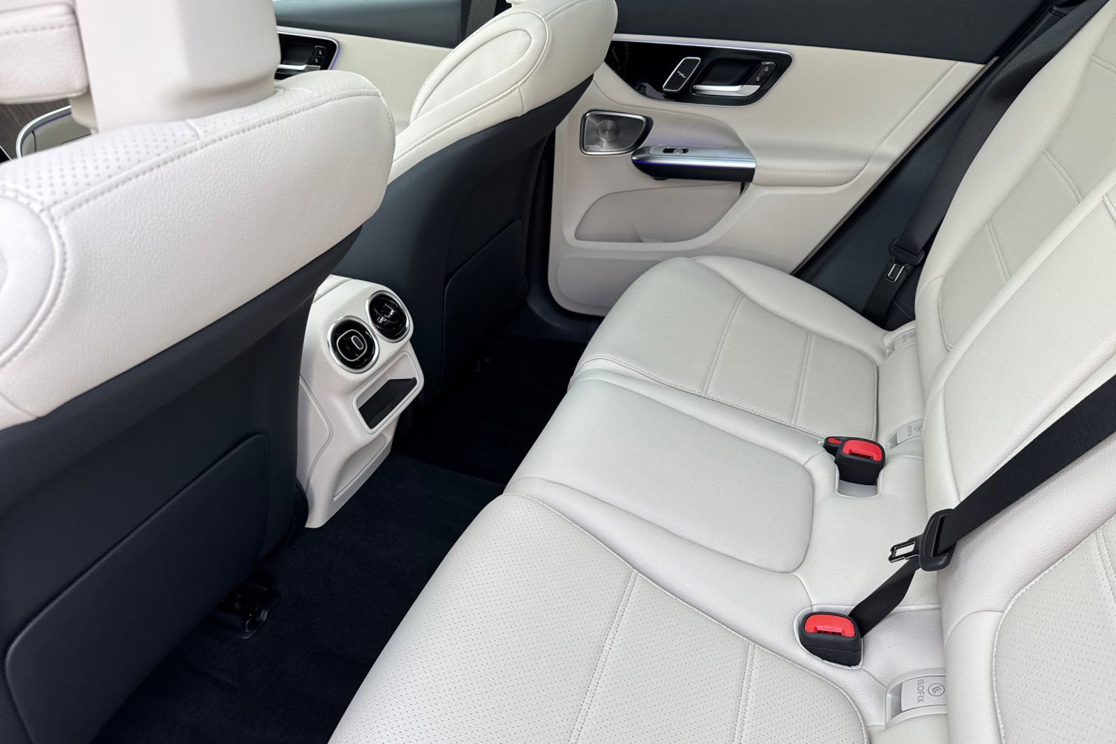 New 2026 Mercedes-Benz GLC 300 4MATIC image 12