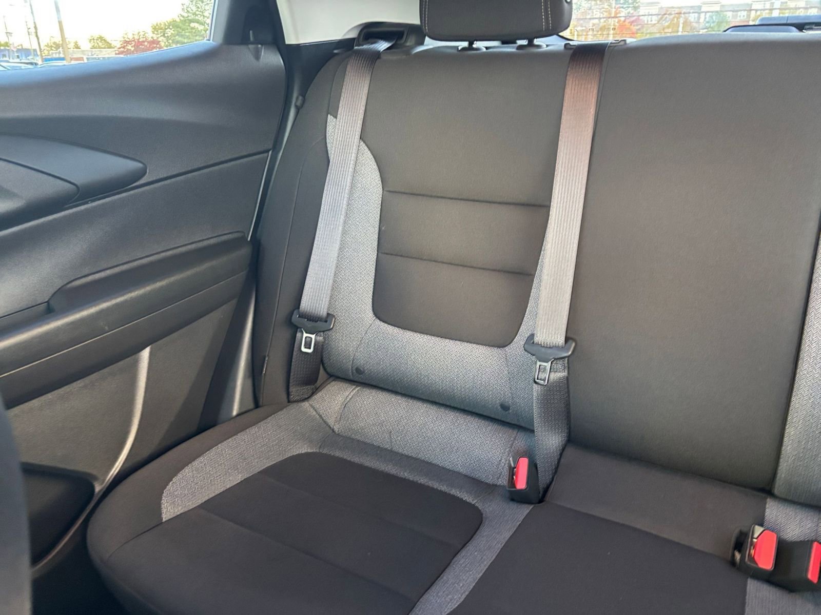 Used 2025 Chevrolet TrailBlazer LT image 37