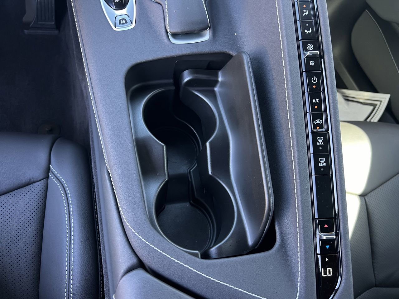 Used 2024 Chevrolet Corvette Stingray Coupe w/ Z51 Performance Package image 21