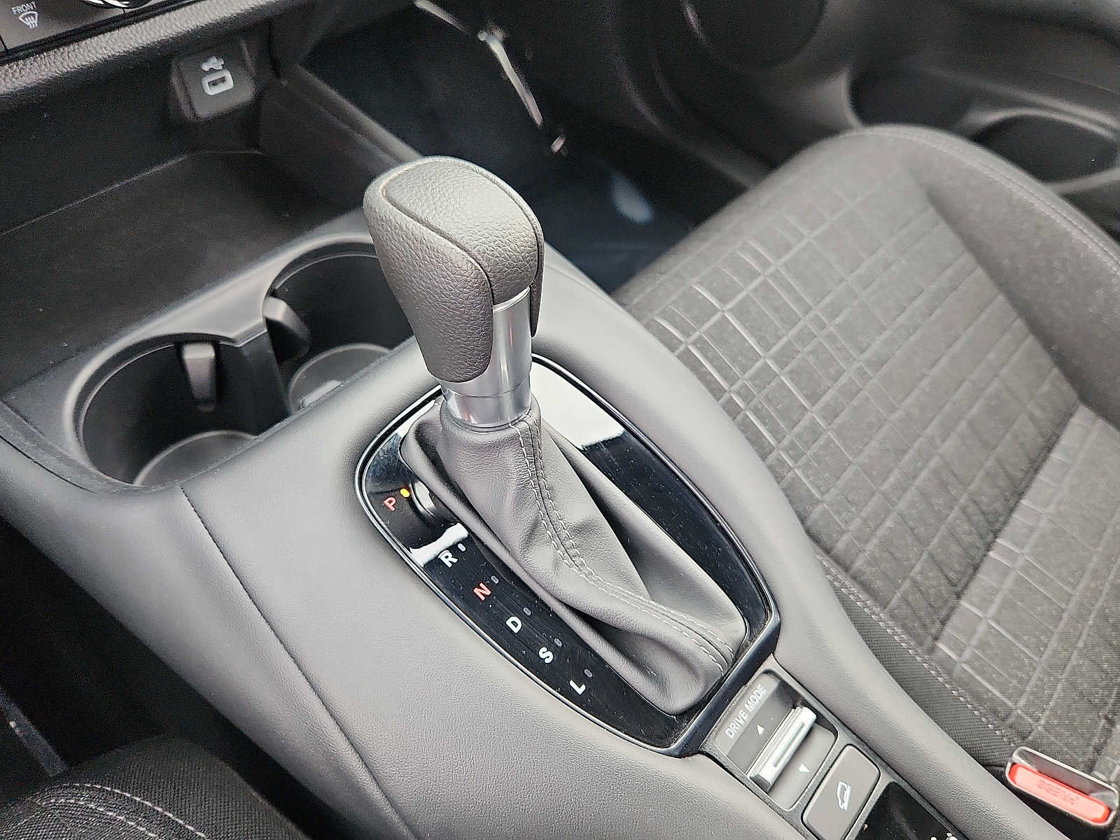 Certified 2024 Honda HR-V LX image 14
