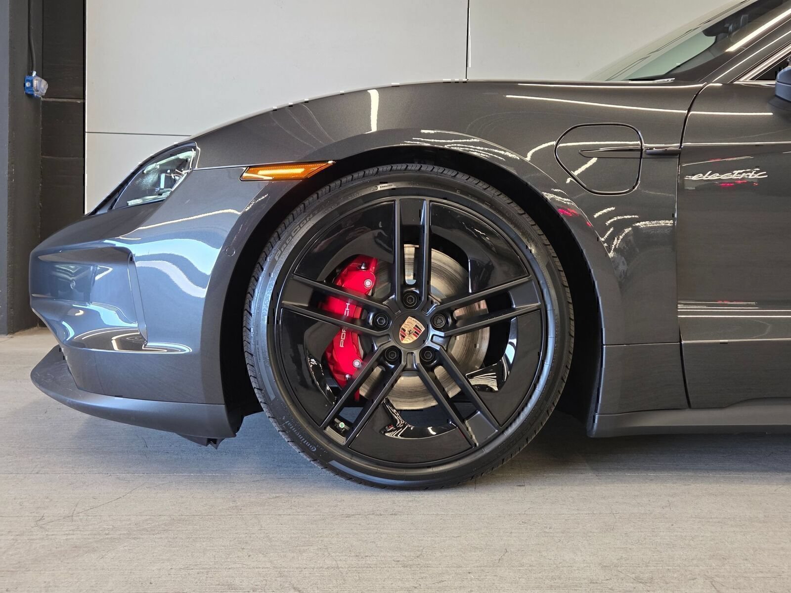 Used 2026 Porsche Taycan 4S AWD/4WD image 9