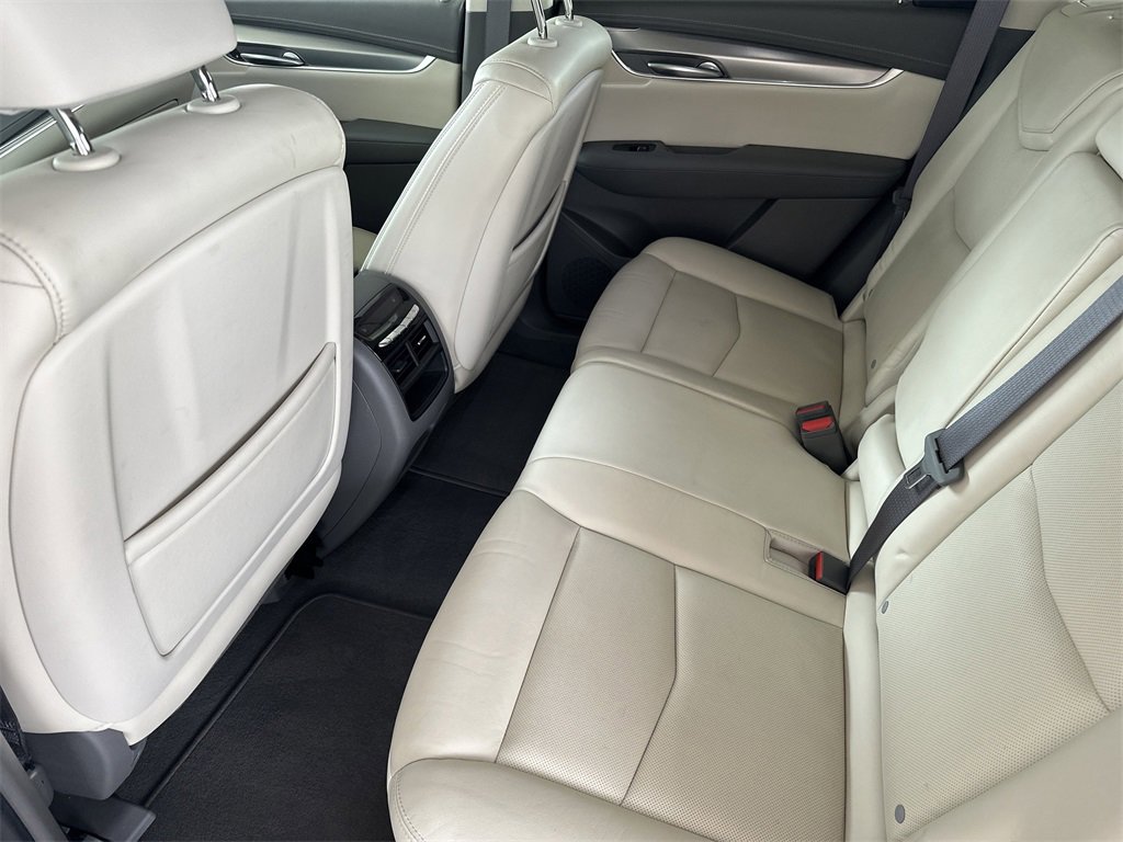 Used 2017 Cadillac XT5 Luxury w/ Driver Awareness Package image 25