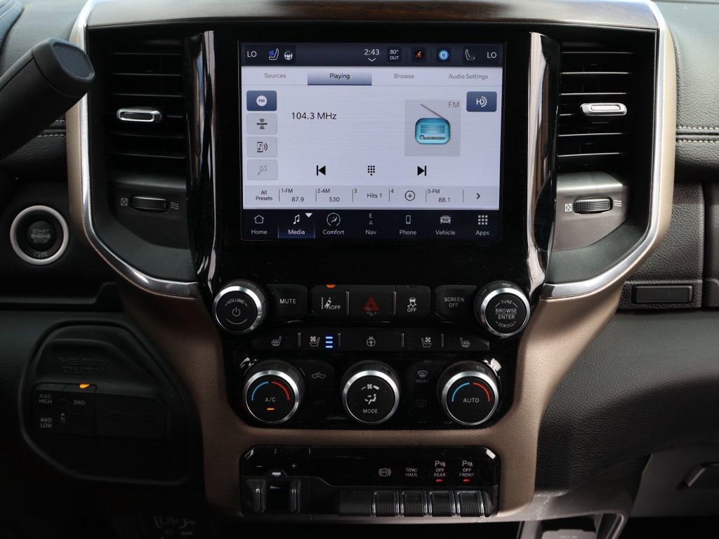 Used 2024 RAM 2500 Laramie w/ Safety Group image 28