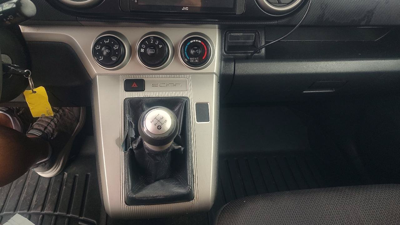 Used 2010 Scion xB FWD image 14