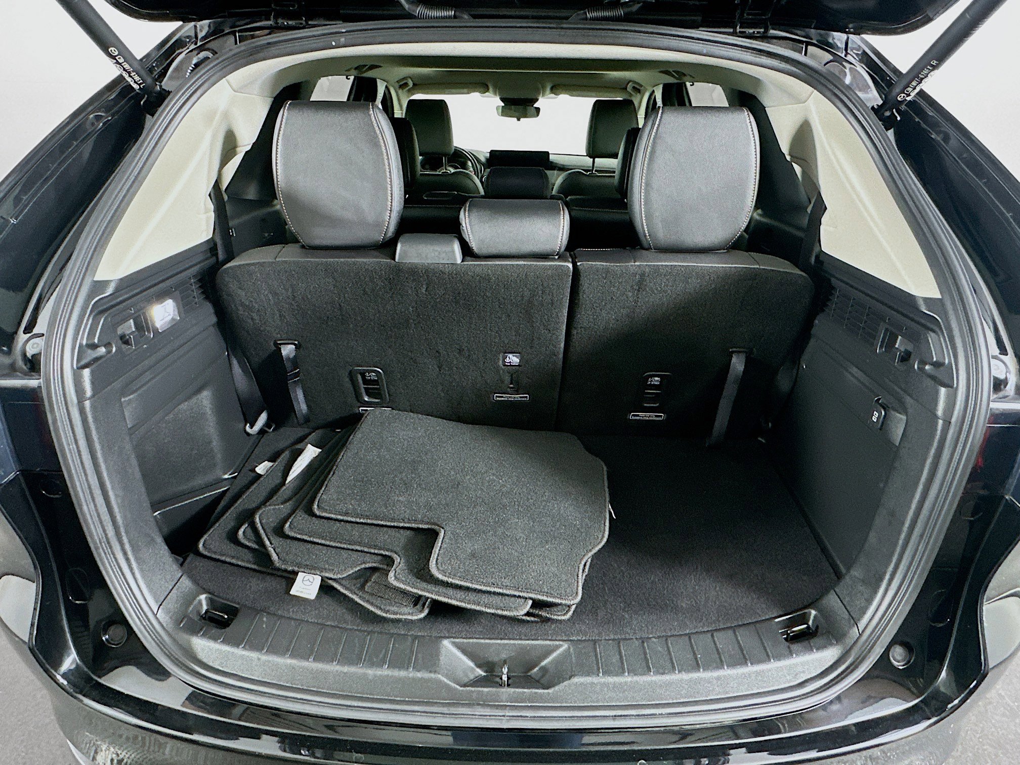 Used 2025 MAZDA CX-90 3.3 Turbo w/ Preferred Package image 32