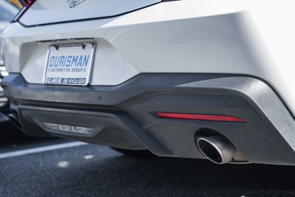 Used 2024 Ford Mustang Premium image 7