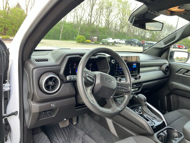Used 2023 Chevrolet Colorado Trail Boss w/ Advanced Trailering Package AWD/4WD image 10